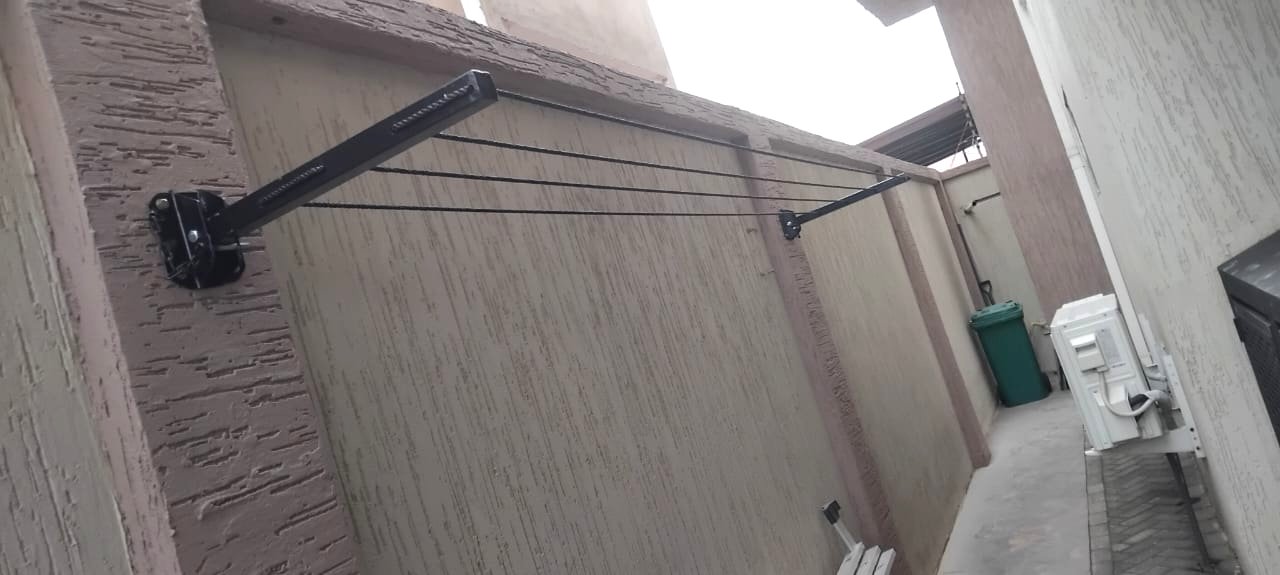 Downward-folding drying line — 4 lines, 2 poles