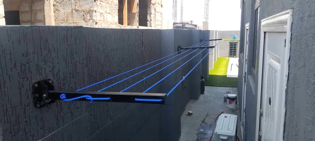 Downward-folding drying line — 5 lines, 3 poles