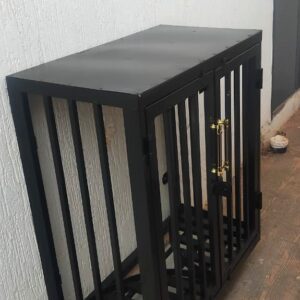 Swinging-Door Cages
