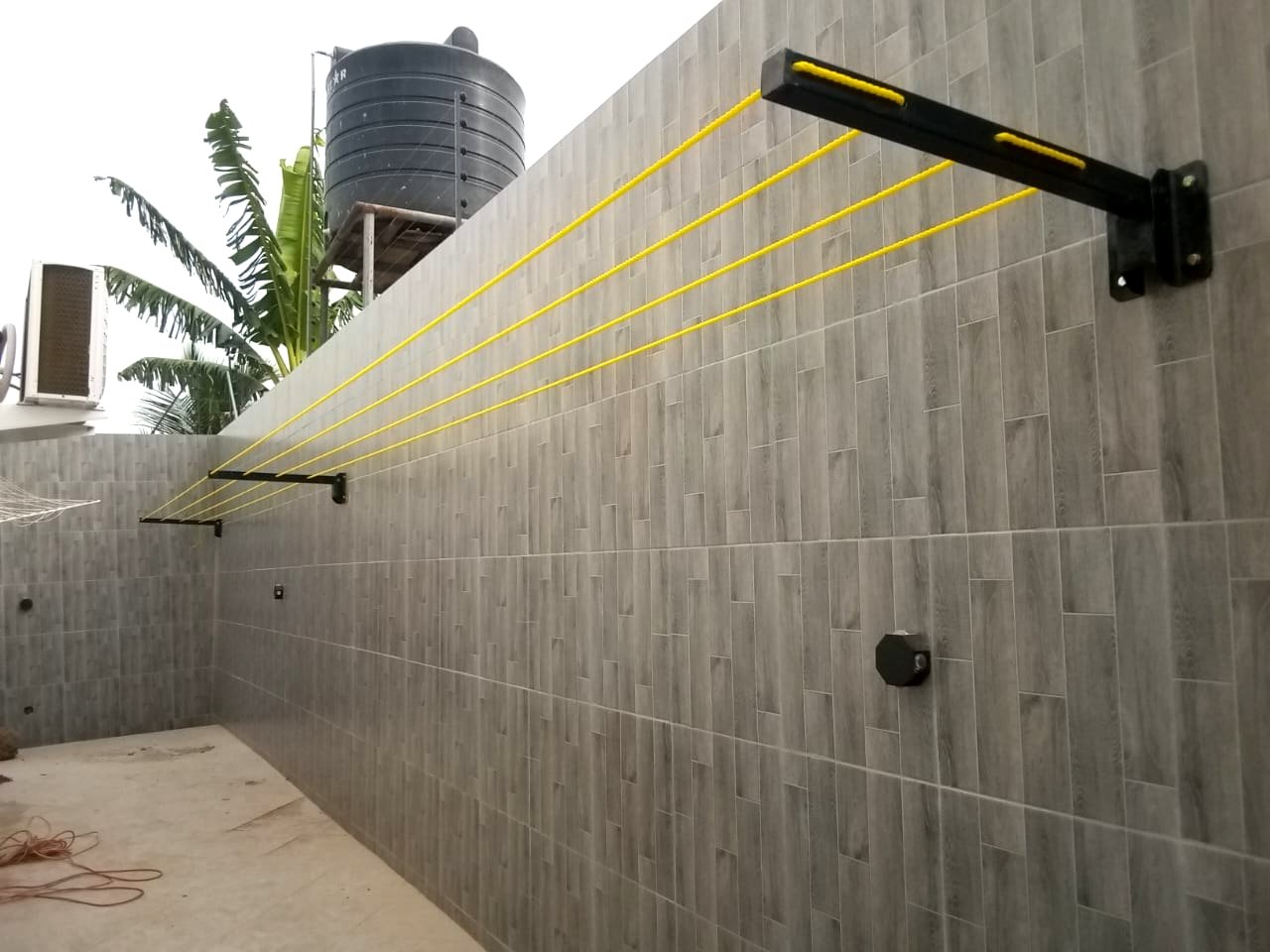 Upward-folding drying line — 4 lines, 3 poles